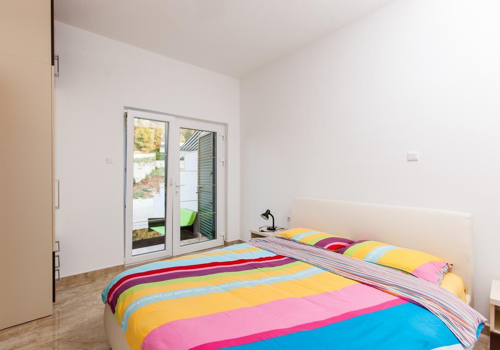 La Perla Apartments Sutivan Quarto foto